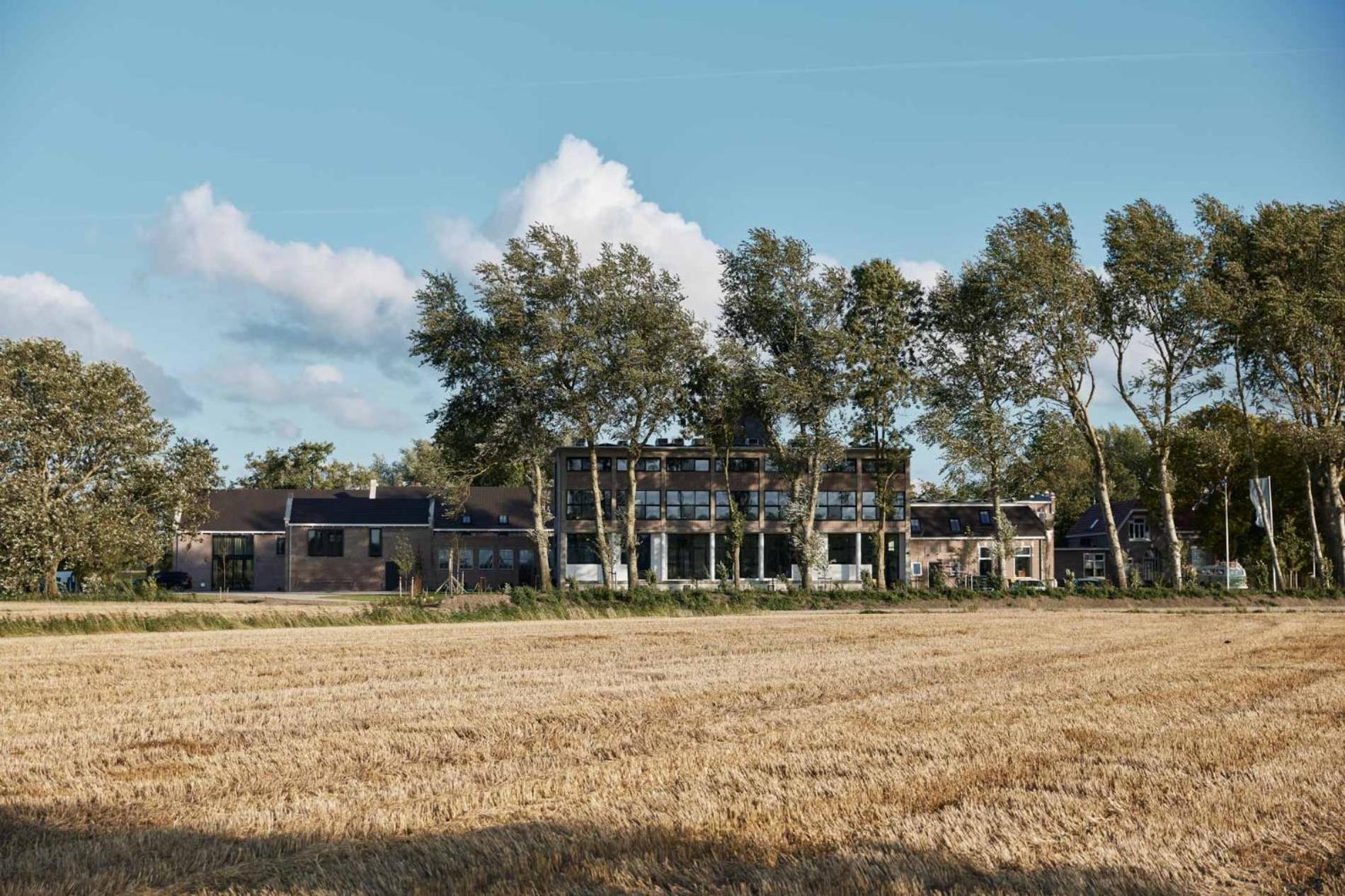 Suvelfabryk Aparthotel Lioessens Exteriör bild