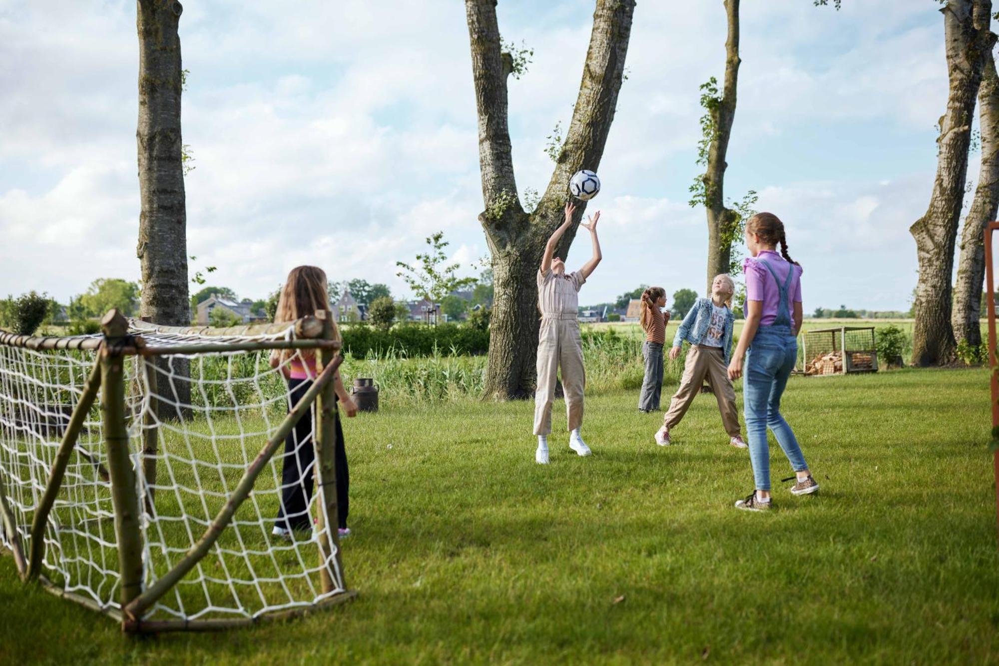 Suvelfabryk Aparthotel Lioessens Exteriör bild